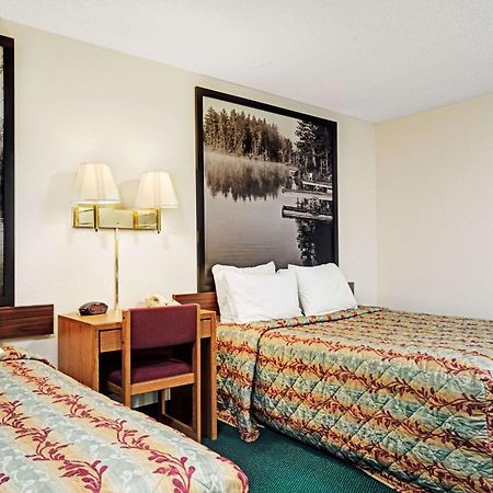 ซูเปอร์ 8 บาย วินด์แฮม โรเจอร์ส มินเนโซตา Hotel Rogers ภายนอก รูปภาพ
