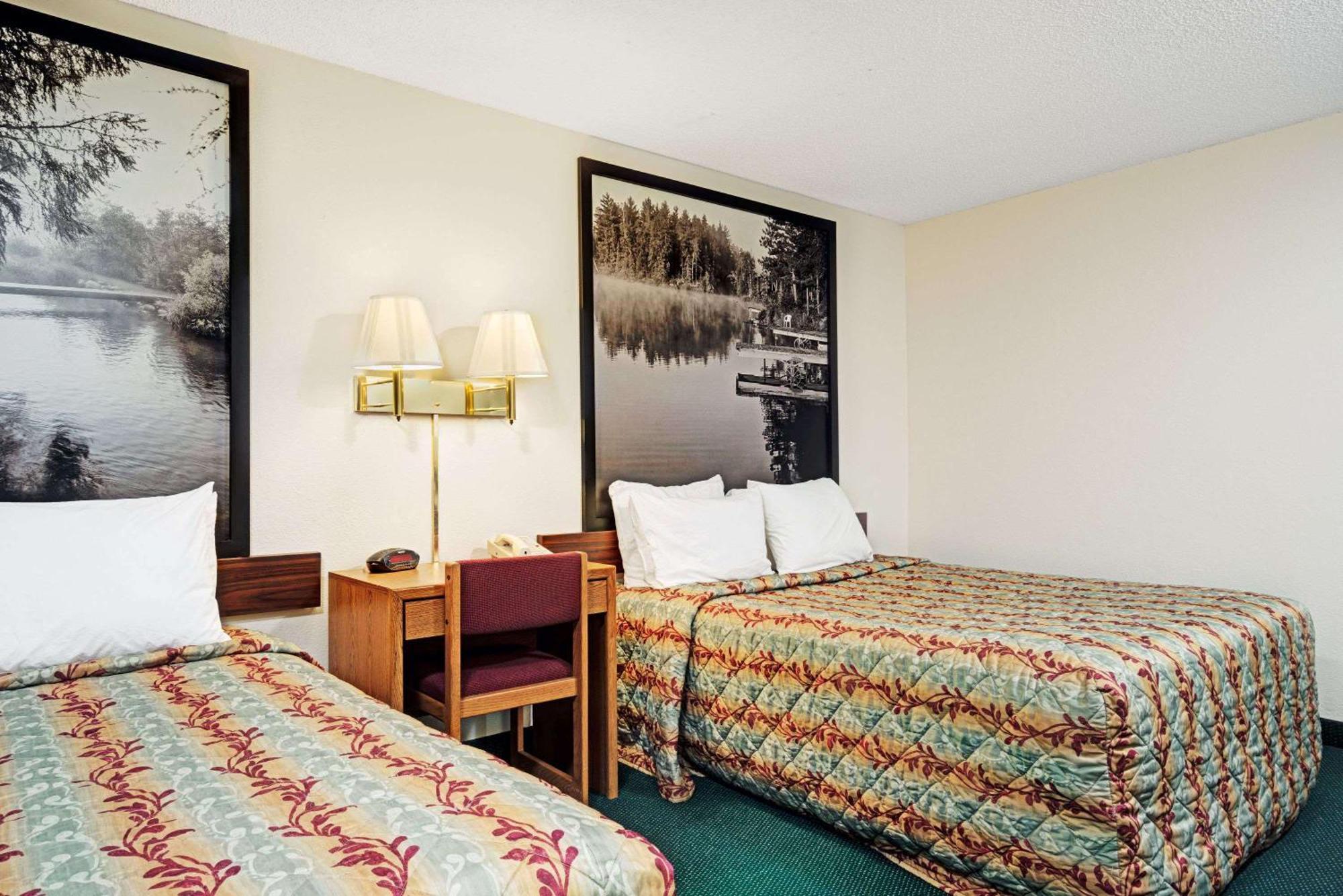 ซูเปอร์ 8 บาย วินด์แฮม โรเจอร์ส มินเนโซตา Hotel Rogers ภายนอก รูปภาพ
