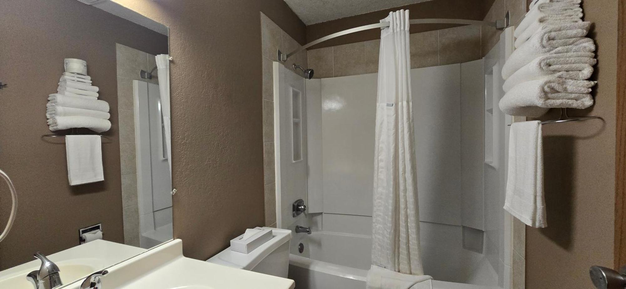 ซูเปอร์ 8 บาย วินด์แฮม โรเจอร์ส มินเนโซตา Hotel Rogers ภายนอก รูปภาพ